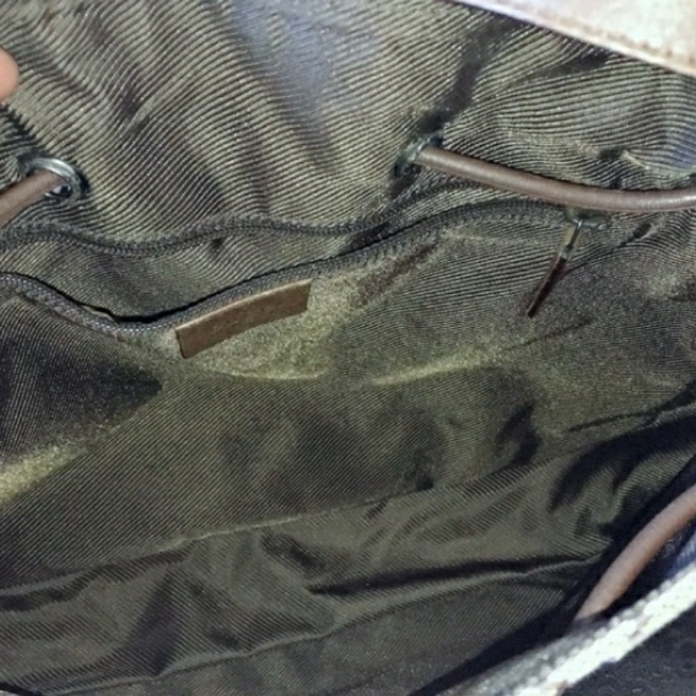 💯Authentic Gucci Drawstring handbag 😍 - Picture 4 of 6